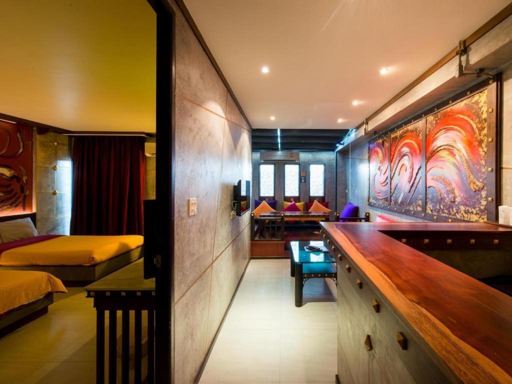 Pak Ping Ing Tang Boutique 4*