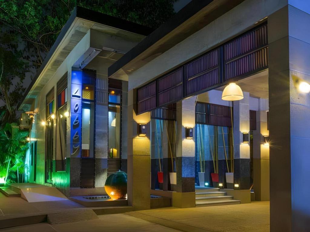 Pak Ping Ing Tang Boutique 4*